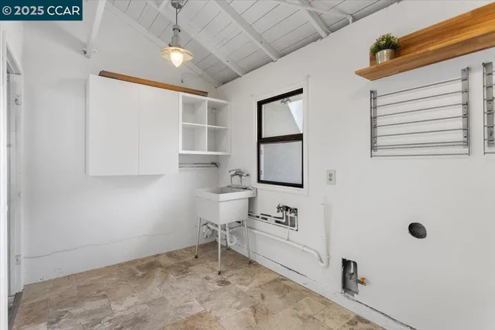 15067 Churchill St, San Leandro, California 94579