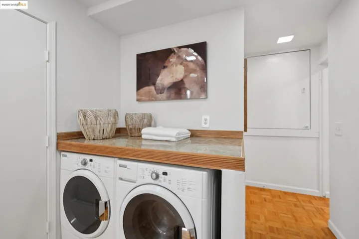6141 Broadway Ter, Oakland, California 94618
