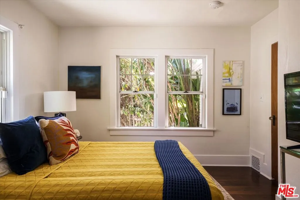 1741 Kent Street, Los Angeles, California 90026 home-pic-19