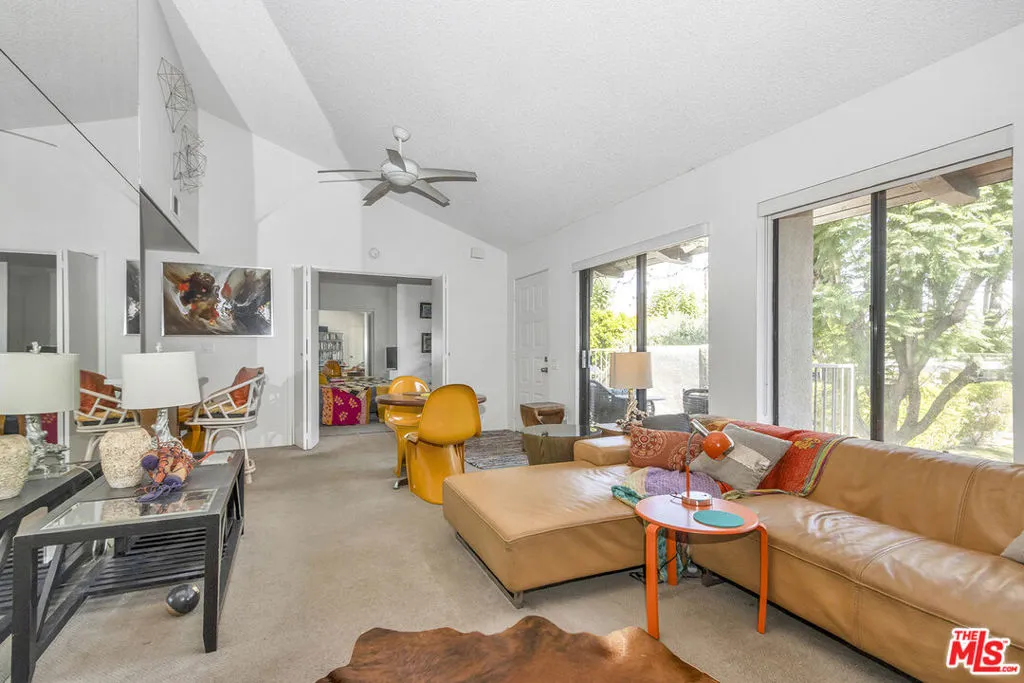 351 N Hermosa Drive 2b2, Palm Springs, California 92262 home-pic-5