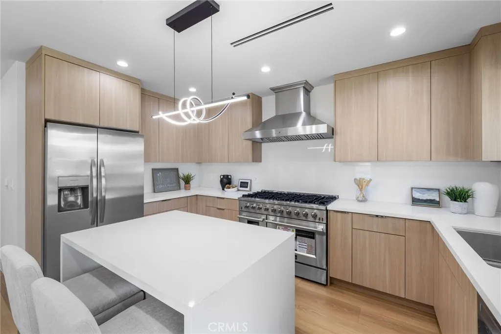 1504 N California Street, Burbank, California 91505 home-pic-8