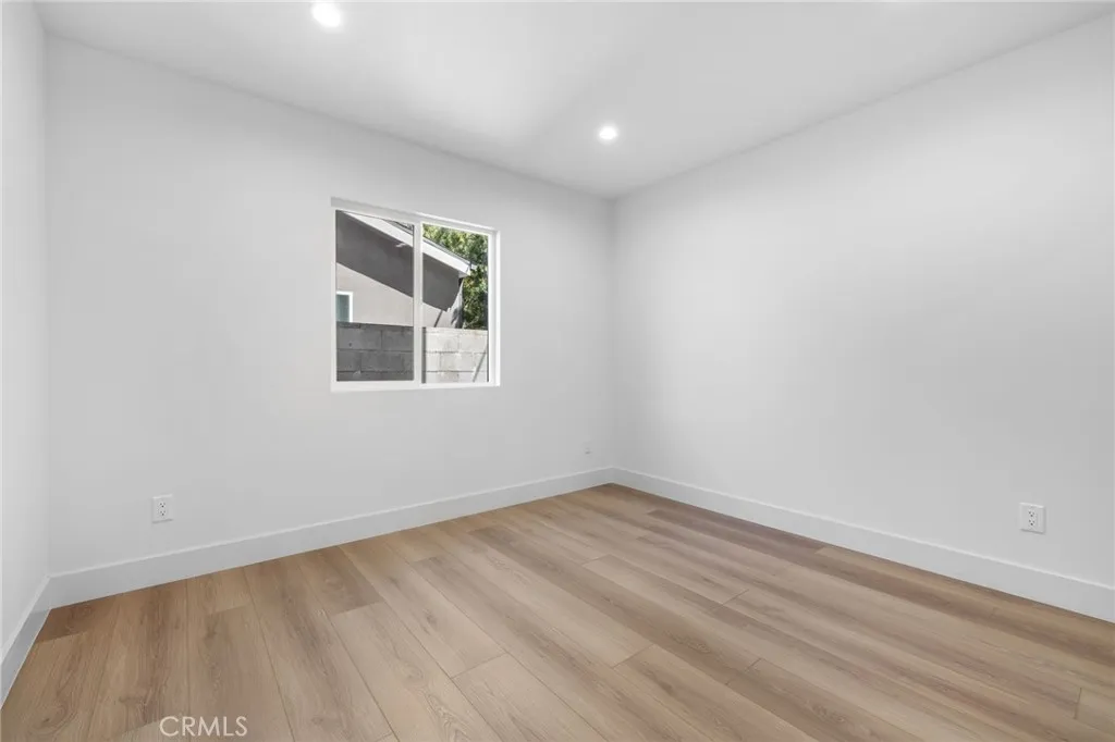 1504 N California Street, Burbank, California 91505 home-pic-63
