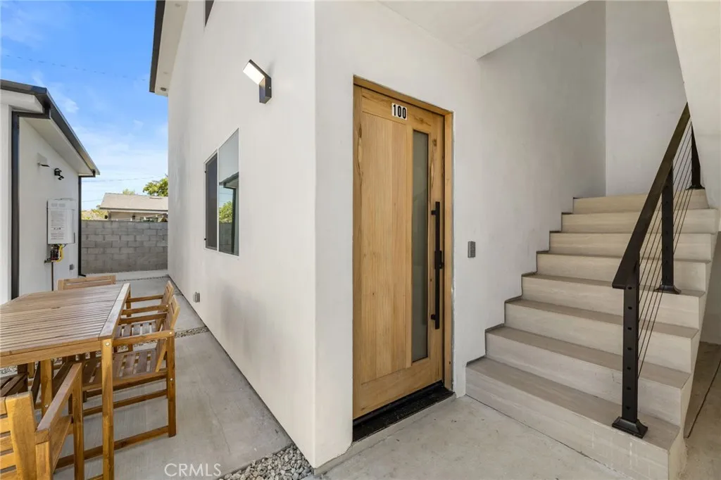 1504 N California Street, Burbank, California 91505 home-pic-51