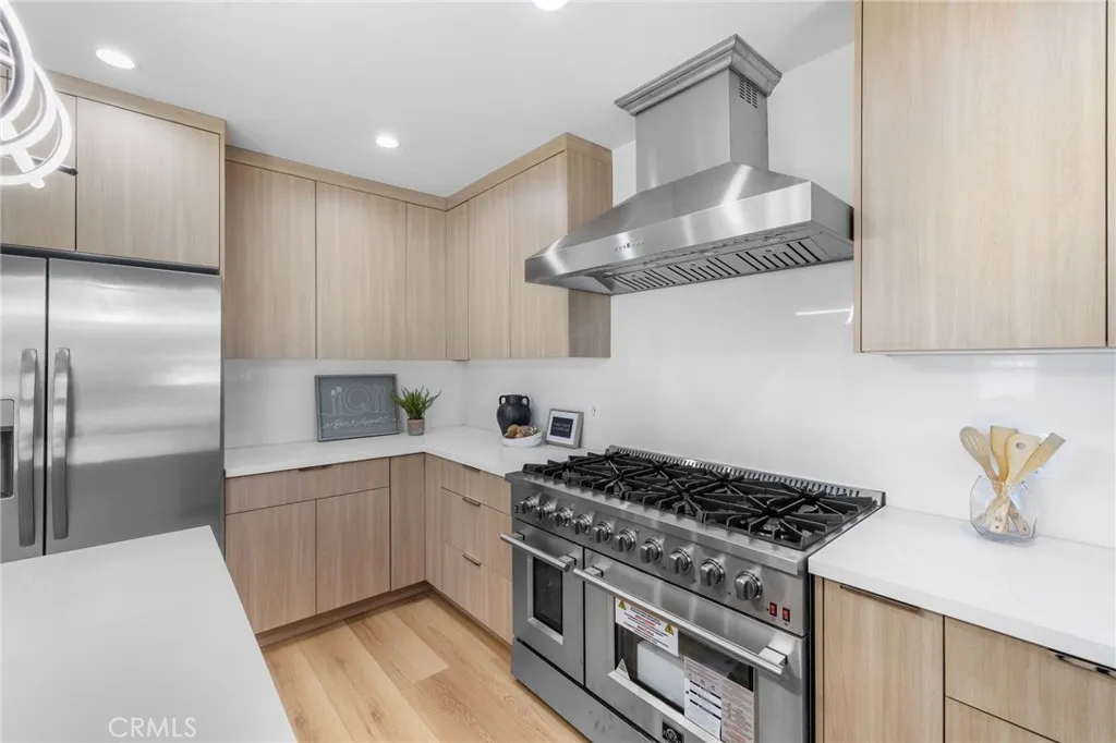 1504 N California Street, Burbank, California 91505 home-pic-9