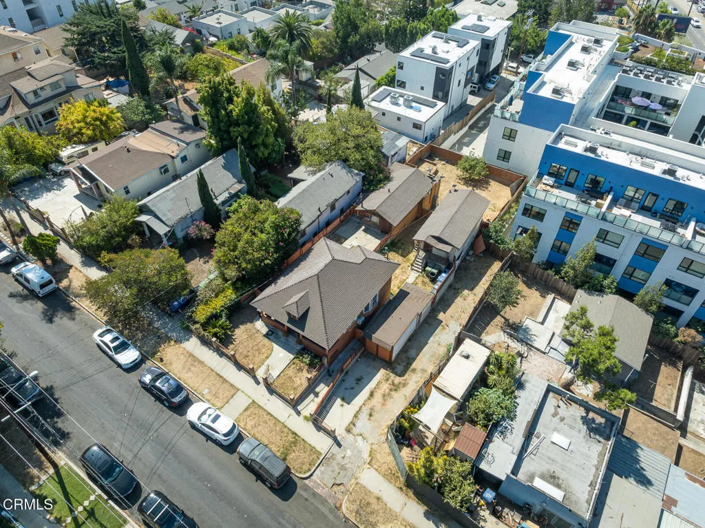 2132 Branden Street, Los Angeles, California 90026 home-pic-38