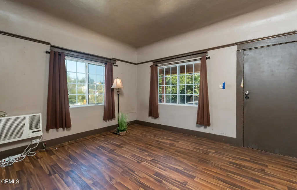 2132 Branden Street, Los Angeles, California 90026 home-pic-5