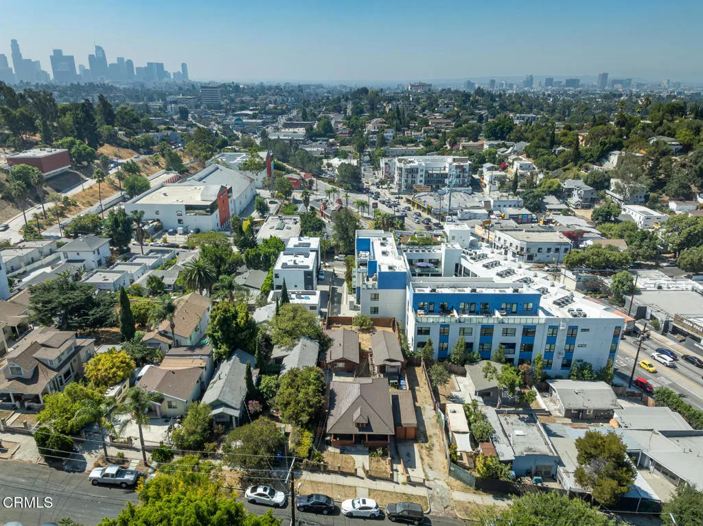 2132 Branden Street, Los Angeles, California 90026 home-pic-36