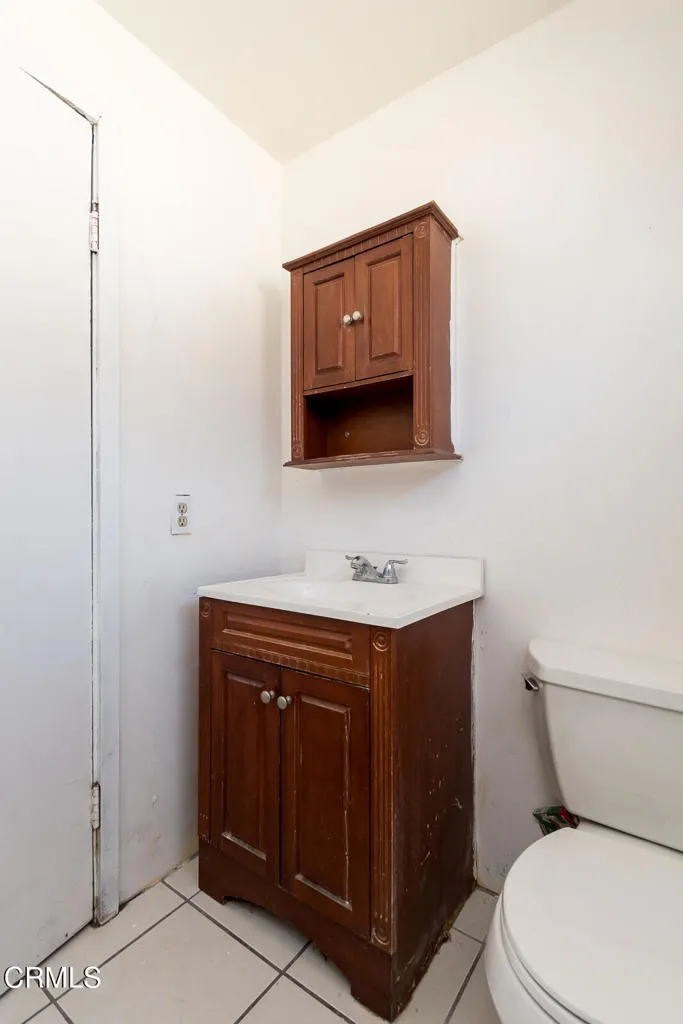 2132 Branden Street, Los Angeles, California 90026 home-pic-22