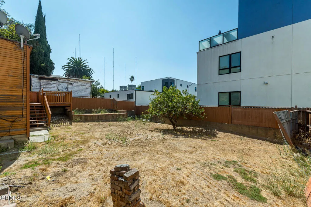 2132 Branden Street, Los Angeles, California 90026 home-pic-34
