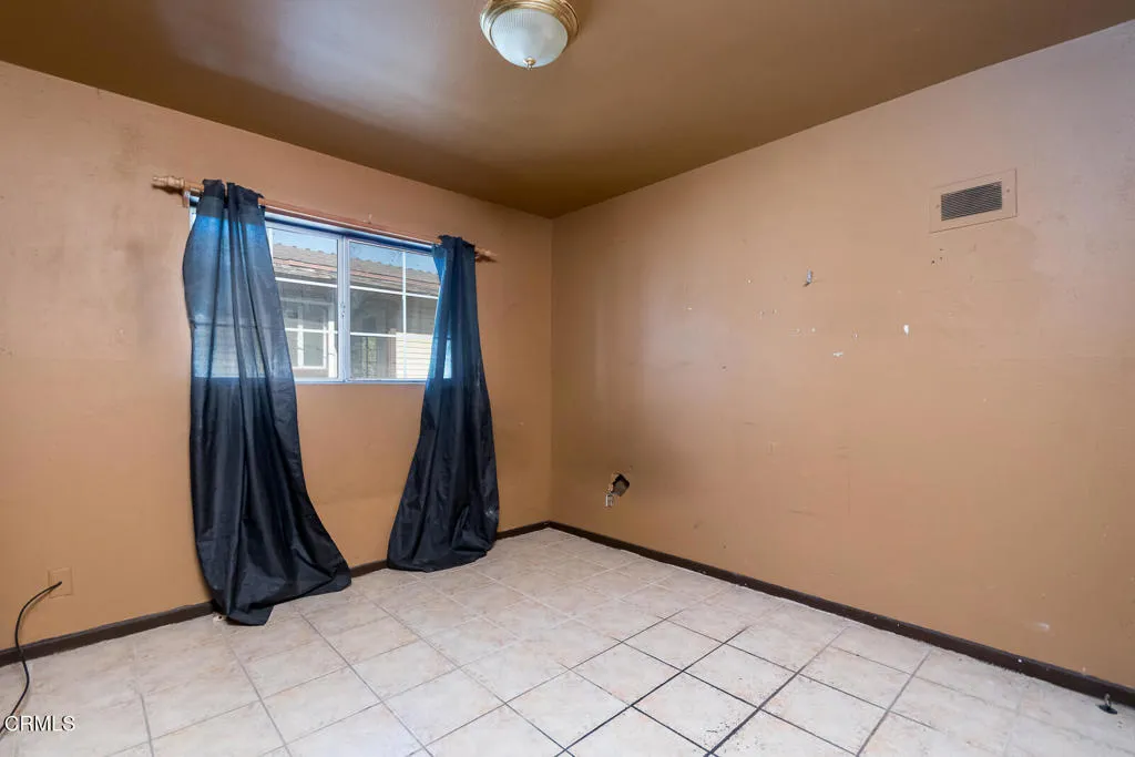 2132 Branden Street, Los Angeles, California 90026 home-pic-20
