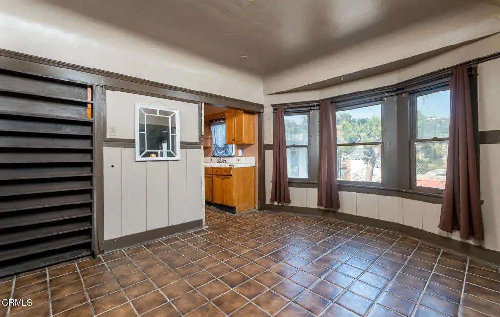 2132 Branden Street, Los Angeles, California 90026 home-pic-11
