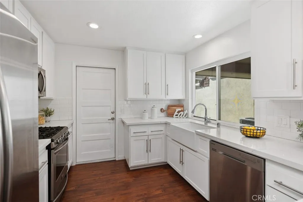 23446 Caminito Salado, Laguna Hills, California 92653 home-pic-7