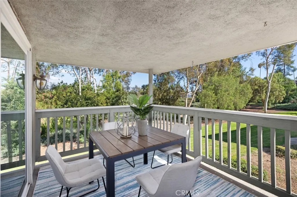 23446 Caminito Salado, Laguna Hills, California 92653 home-pic-13