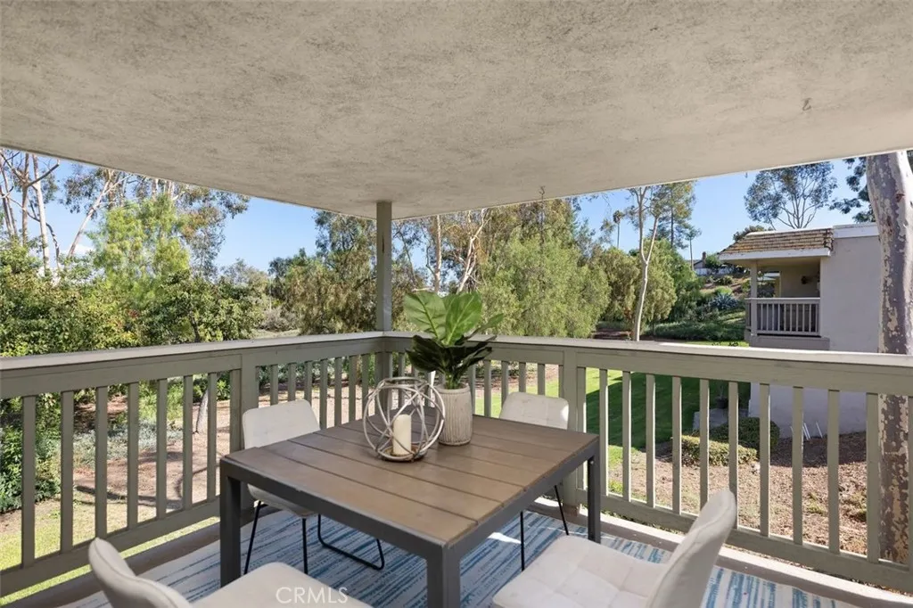 23446 Caminito Salado, Laguna Hills, California 92653 home-pic-26