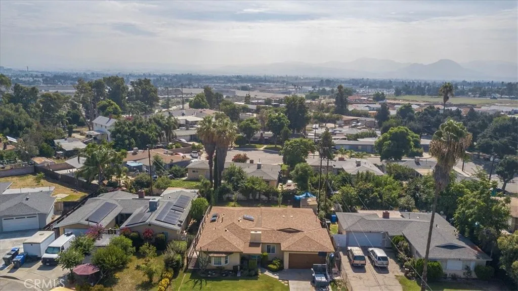 2279 W 7th Street, San Bernardino, California 92410 home-pic-44
