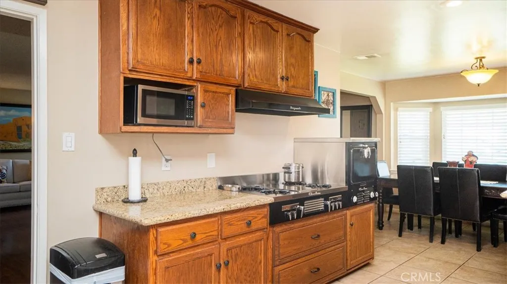 2279 W 7th Street, San Bernardino, California 92410 home-pic-12