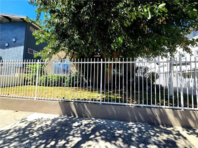 235 W Tujunga Avenue, Burbank, California 91502
