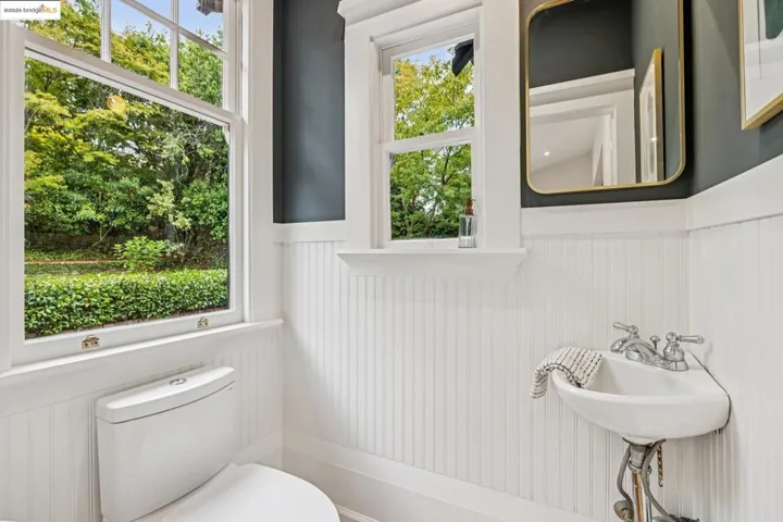118 Hillside Ave, Piedmont, California 94611