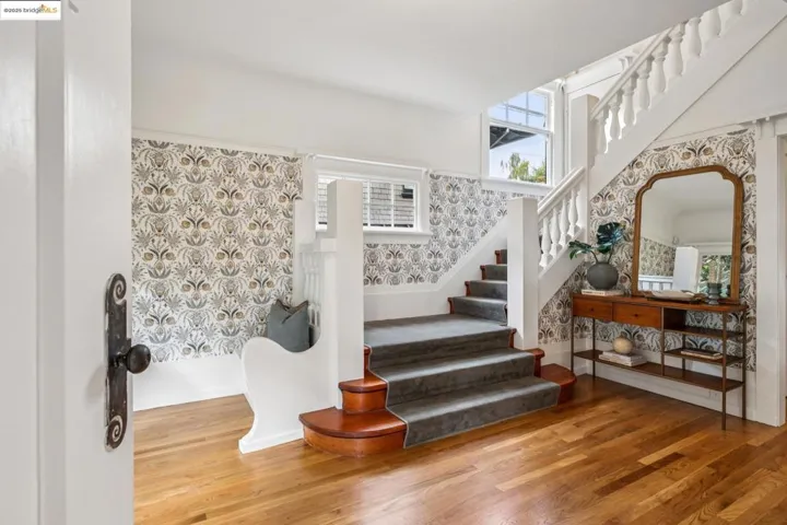 118 Hillside Ave, Piedmont, California 94611