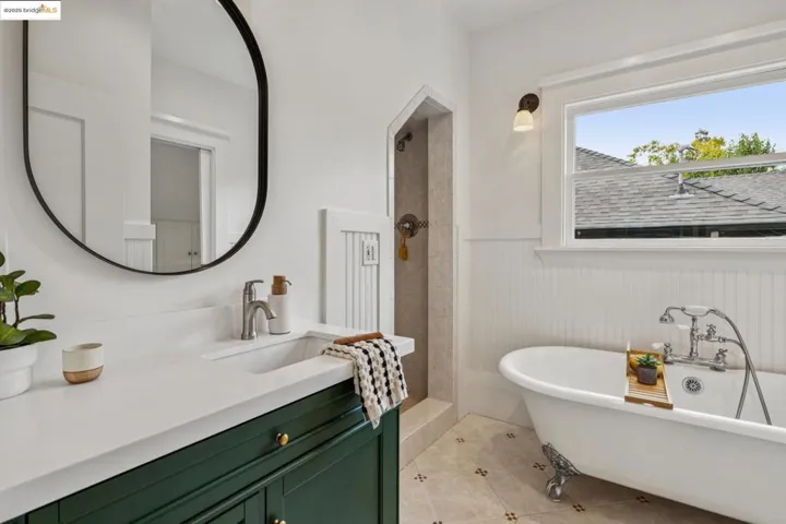 118 Hillside Ave, Piedmont, California 94611