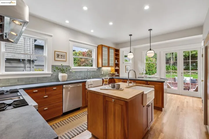 118 Hillside Ave, Piedmont, California 94611