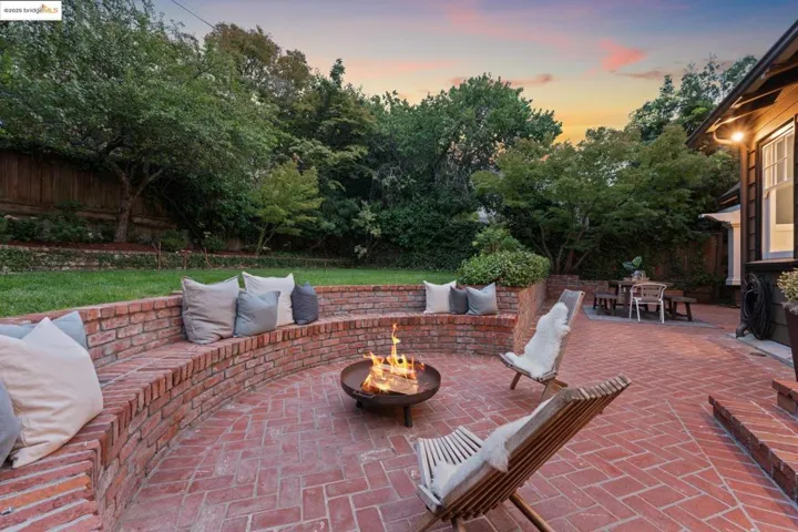 118 Hillside Ave, Piedmont, California 94611