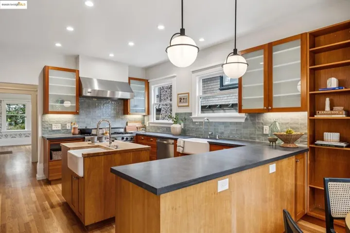 118 Hillside Ave, Piedmont, California 94611