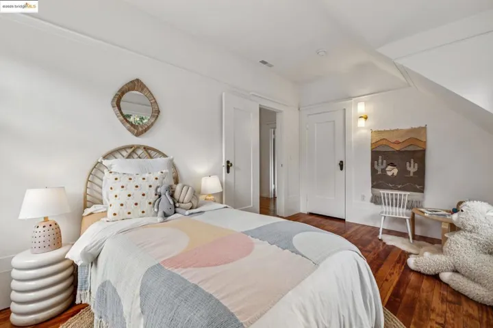 118 Hillside Ave, Piedmont, California 94611
