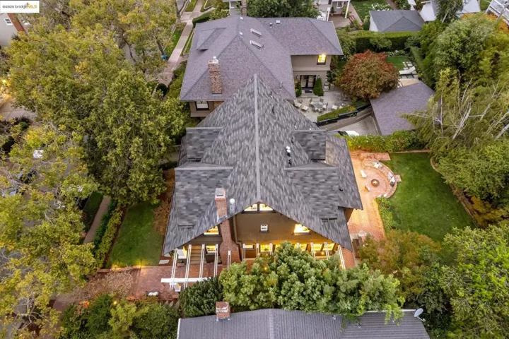 118 Hillside Ave, Piedmont, California 94611