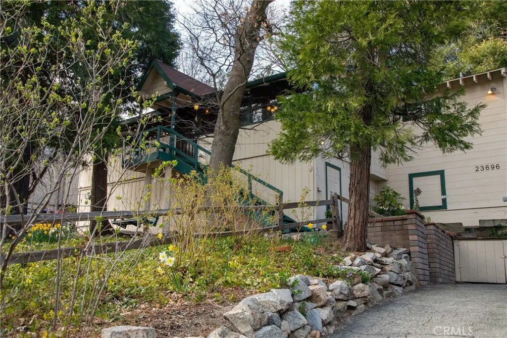 23696 Manzanita Drive, Crestline, California 92325 home-pic-20