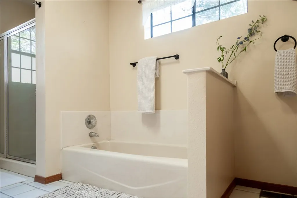 23696 Manzanita Drive, Crestline, California 92325 home-pic-14