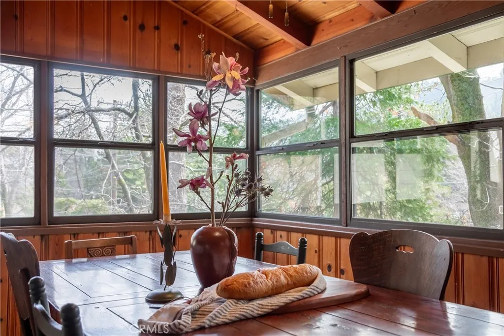 23696 Manzanita Drive, Crestline, California 92325 home-pic-6