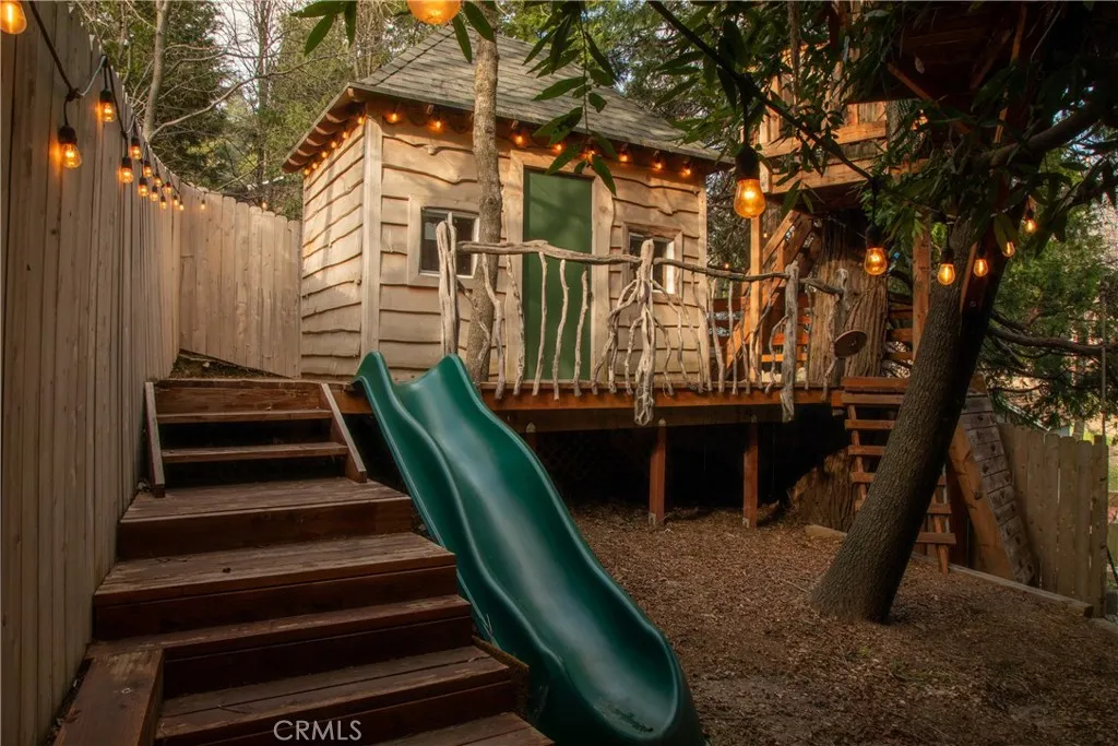 23696 Manzanita Drive, Crestline, California 92325 home-pic-7