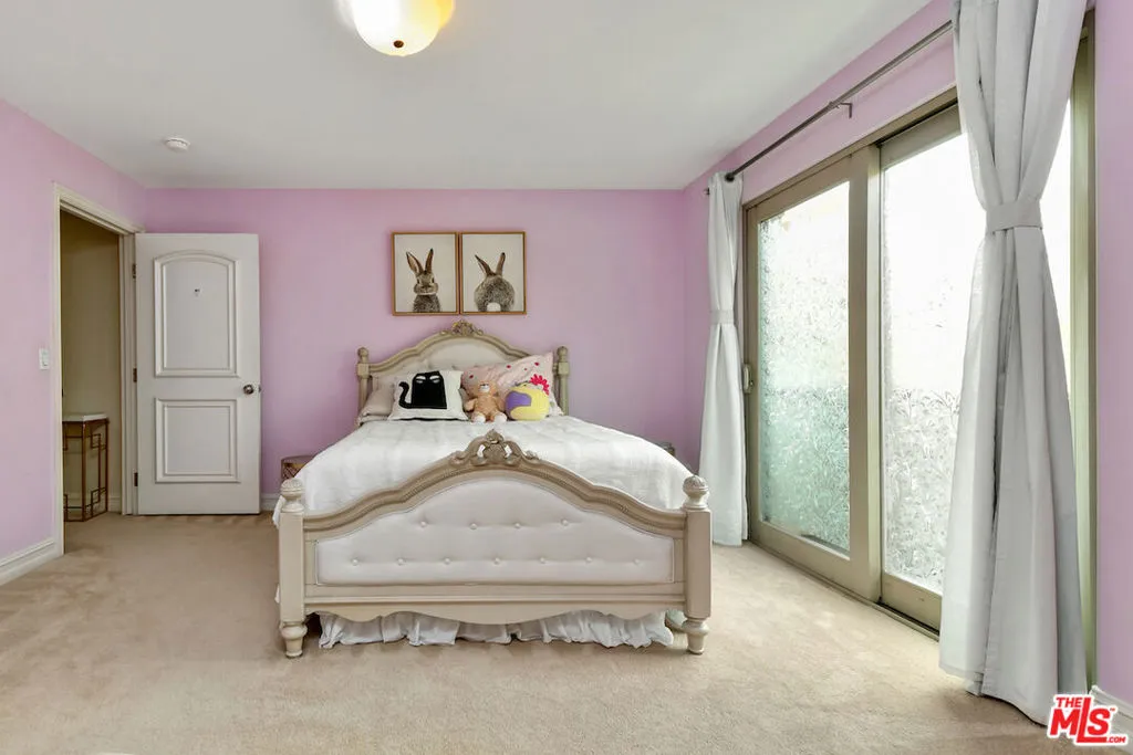 15248 Clark Street 104, Sherman Oaks, California 91411 home-pic-29