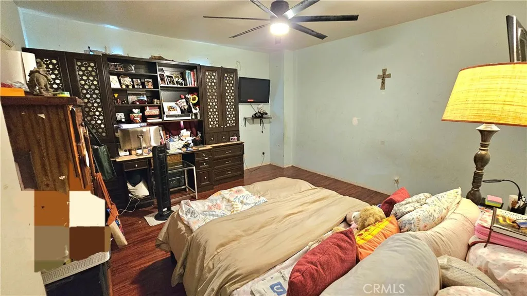 13080 Dronfield Avenue 13, Sylmar, California 91342 home-pic-22