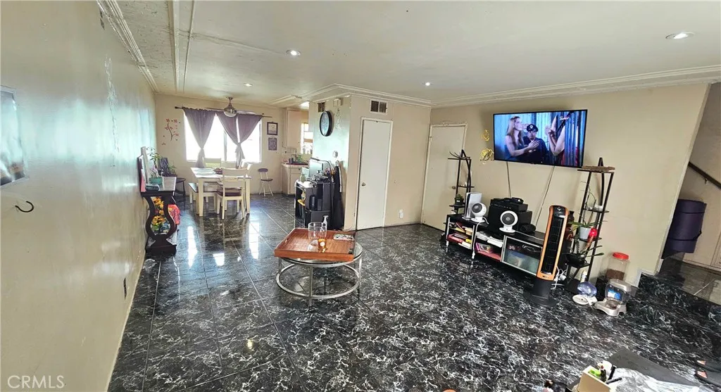 13080 Dronfield Avenue 13, Sylmar, California 91342 home-pic-12