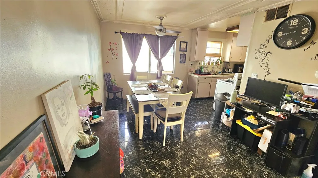 13080 Dronfield Avenue 13, Sylmar, California 91342 home-pic-9