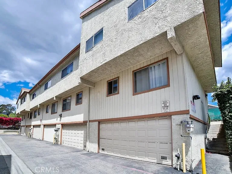 13080 Dronfield Avenue 13, Sylmar, California 91342 home-pic-0