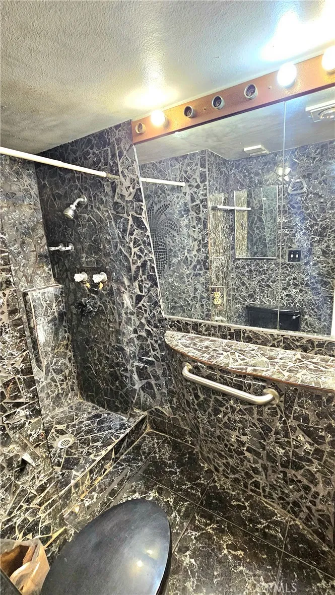 13080 Dronfield Avenue 13, Sylmar, California 91342 home-pic-19