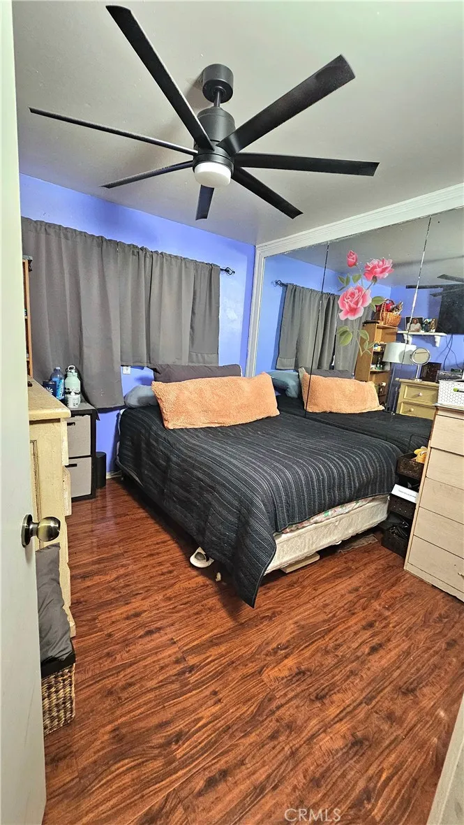 13080 Dronfield Avenue 13, Sylmar, California 91342 home-pic-24