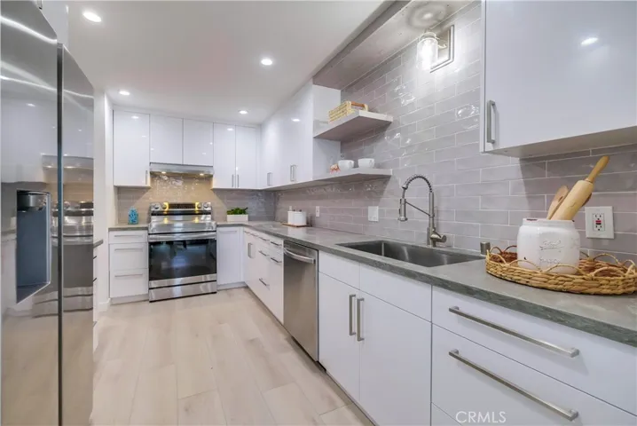 3200 La Rotonda Drive 507, Rancho Palos Verdes, California 90275