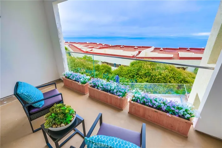 3200 La Rotonda Drive 507, Rancho Palos Verdes, California 90275