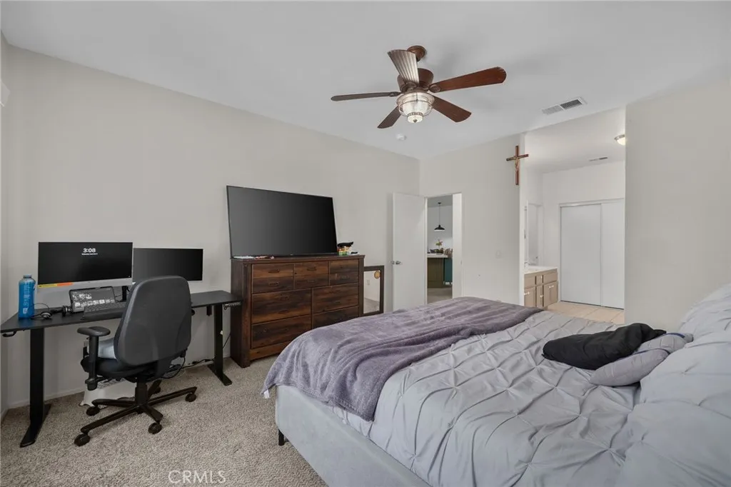 24856 Loire Court, Hemet, California 92544 home-pic-20