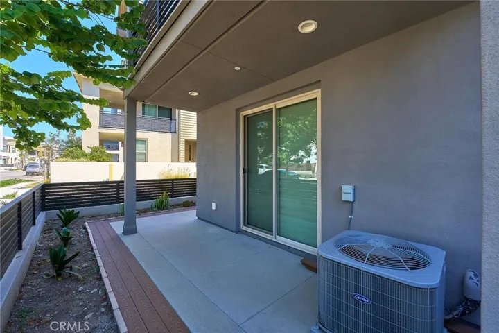 126 Novel, Irvine, California 92618
