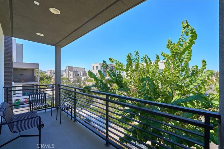 126 Novel, Irvine, California 92618