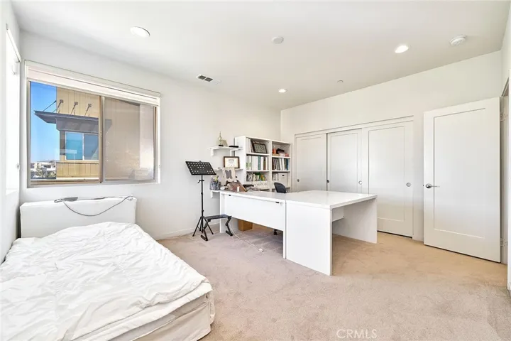 126 Novel, Irvine, California 92618