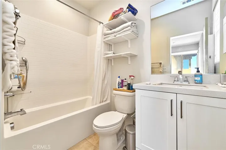 126 Novel, Irvine, California 92618