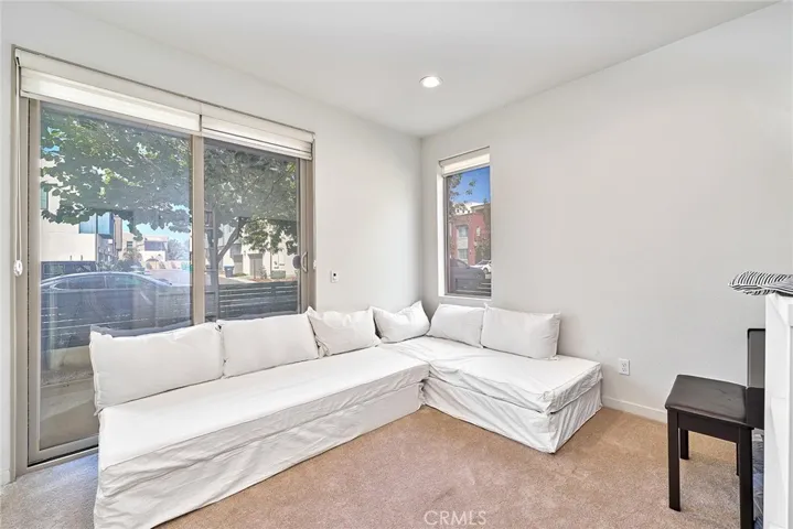 126 Novel, Irvine, California 92618