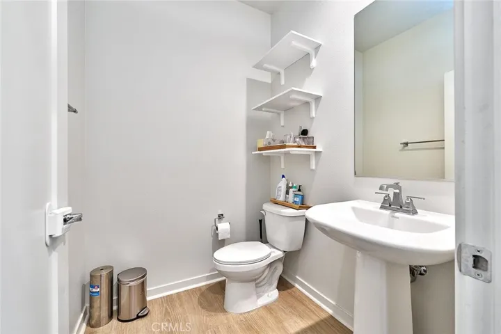 126 Novel, Irvine, California 92618
