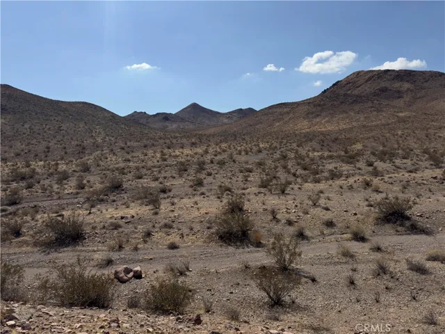 29 Fort Irwin Road, Barstow, California 92398